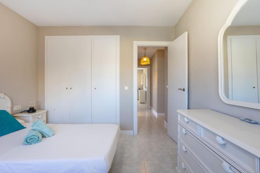 Apto. Brisa Marina Piscina+Parking A 5' Del Arenal Platja de Larenal 外观 照片